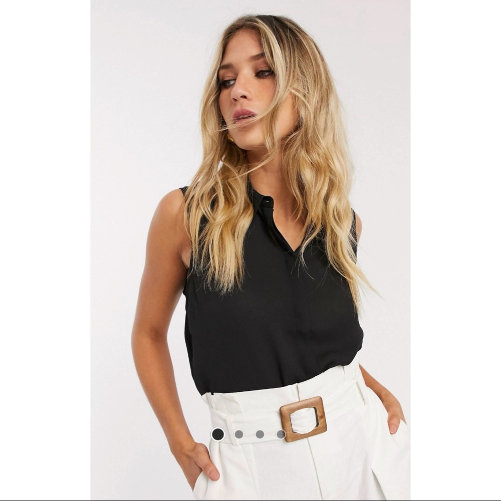 Sleeveless Blouse
